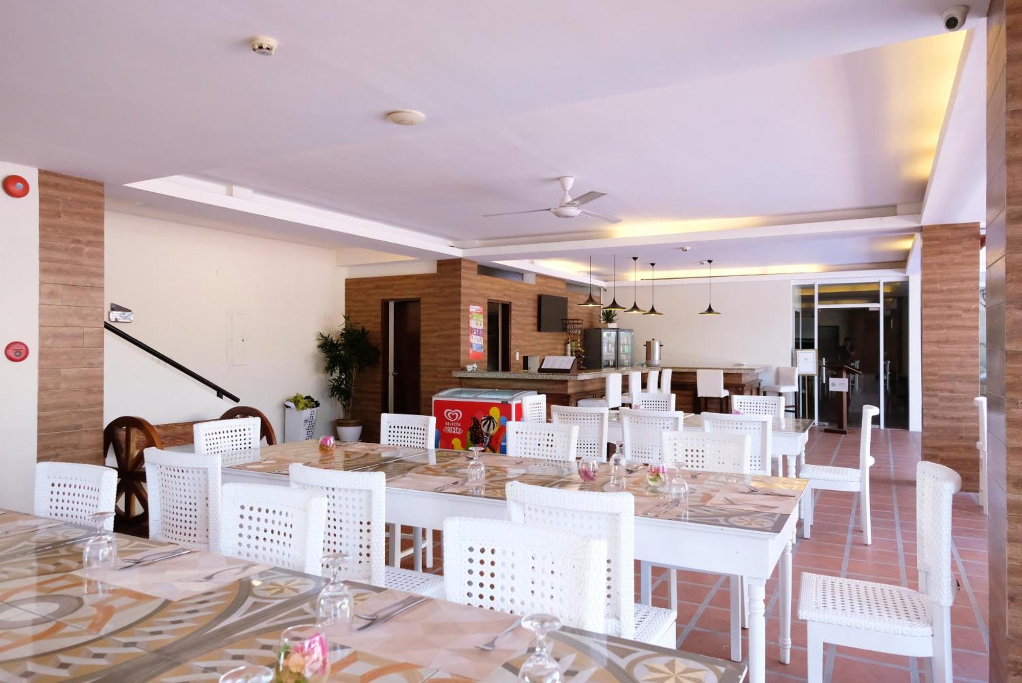 Hotel Dumaguete Dumaguete City Ngoại thất bức ảnh